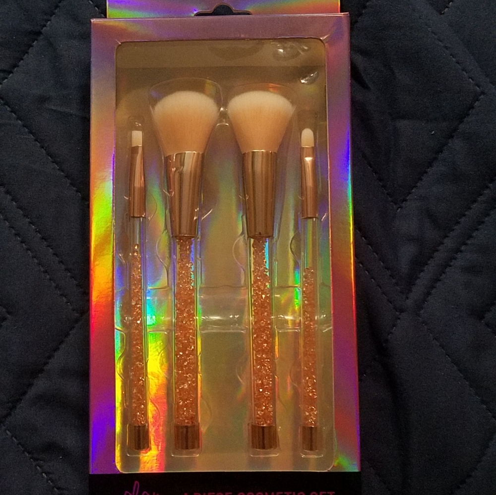 Makeup brushes